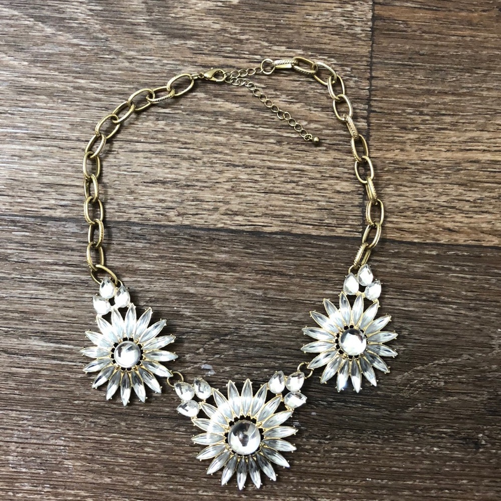 Statement necklace